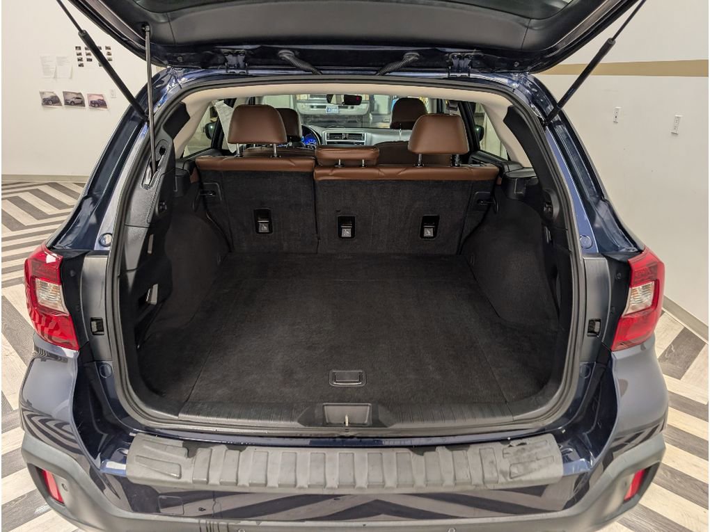 Used 2018 Subaru Outback 3.6R Touring w/ Popular Package #3 image 26