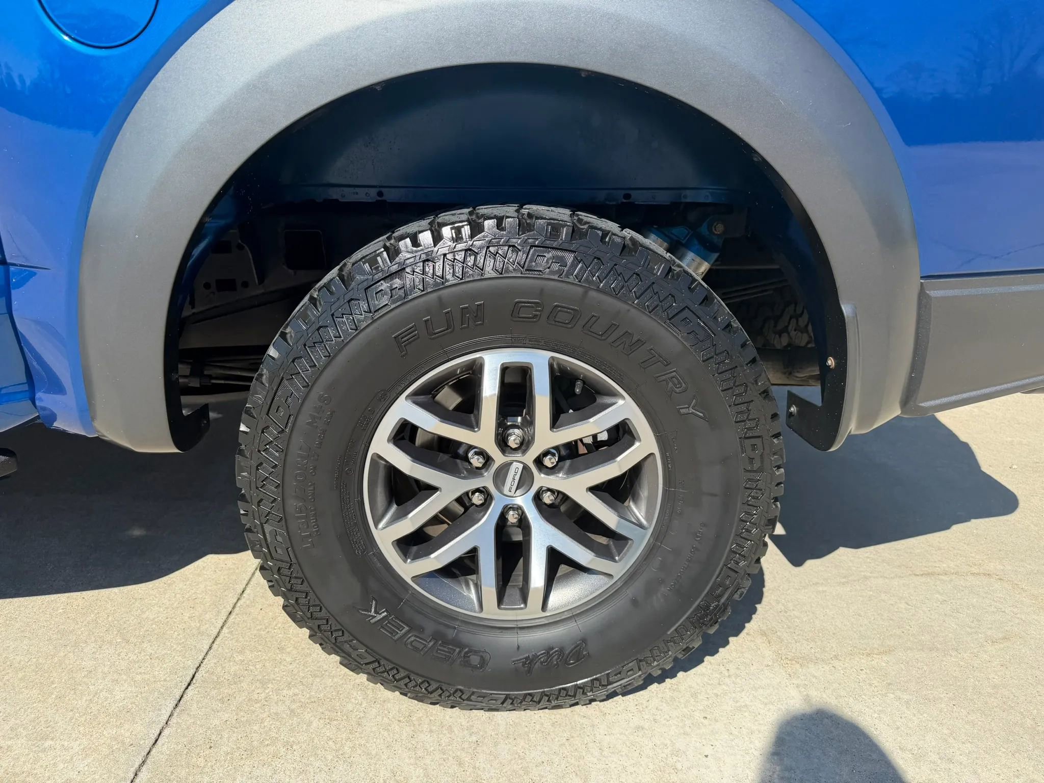 Used 2017 Ford F150 Raptor w/ Equipment Group 802A Luxury image 79