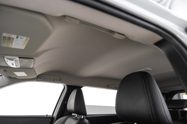 Used 2022 Mitsubishi Outlander SEL image 28