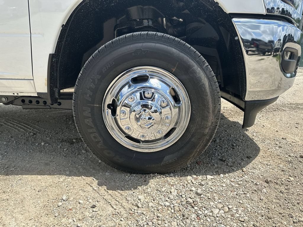 New 2026 RAM 3500 Tradesman w/ Chrome Appearance Group A AWD/4WD image 41