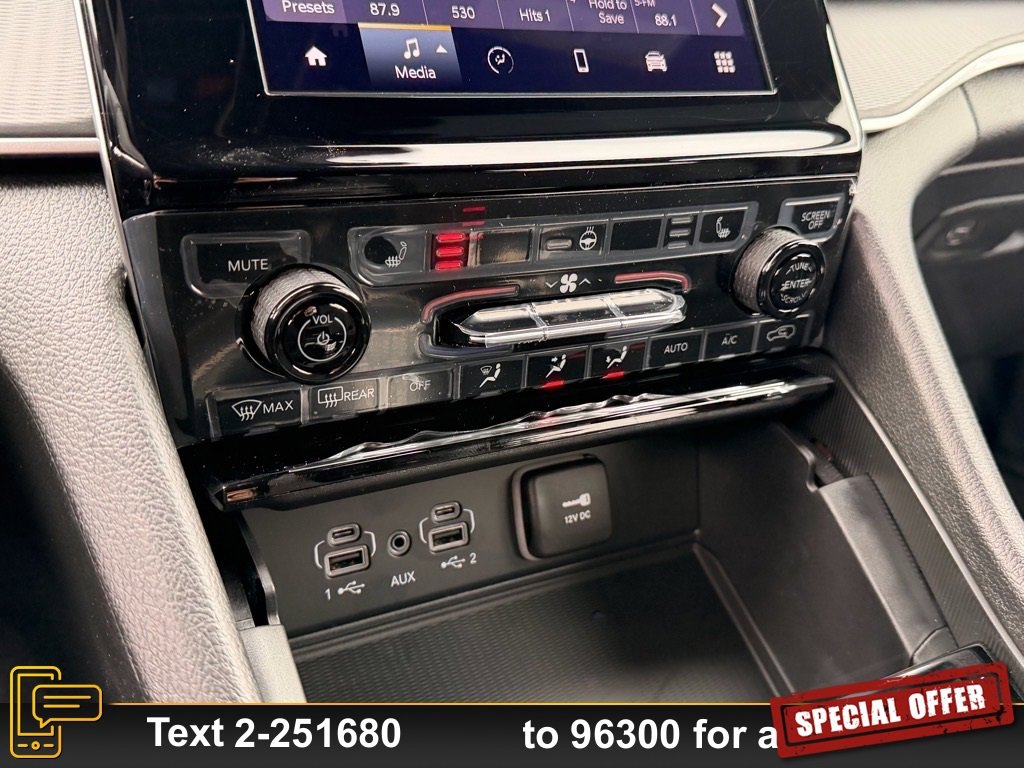 Used 2025 Jeep Grand Cherokee Laredo w/ Luxury Tech Group I image 11