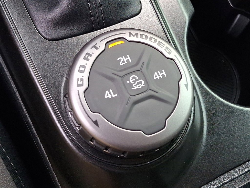 Used 2023 Ford Bronco Outer Banks image 25