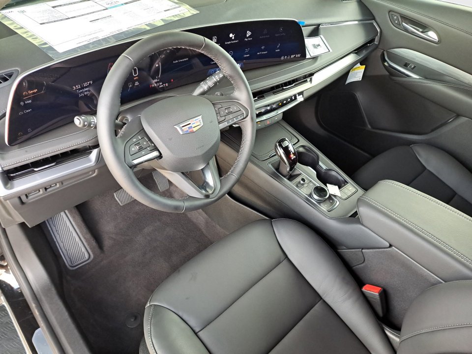 Certified 2025 Cadillac XT4 Premium Luxury image 10