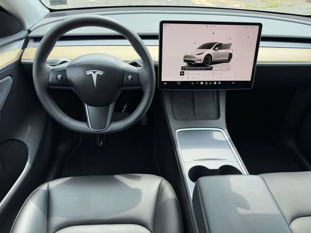 Used 2022 Tesla Model Y Long Range AWD/4WD image 18