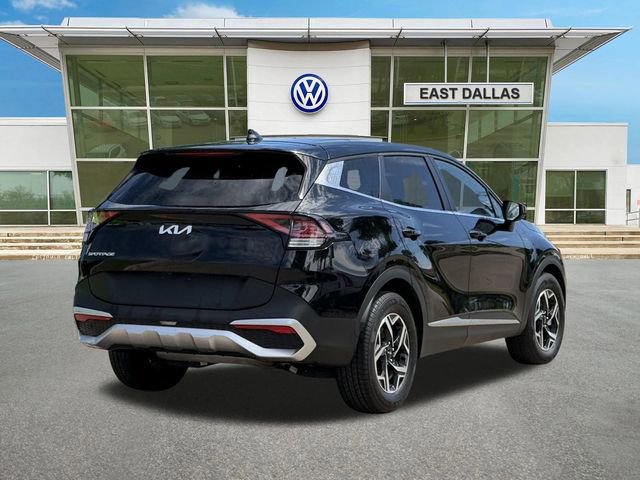 Used 2024 Kia Sportage LX image 3