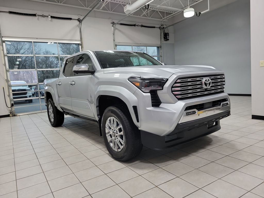Used 2025 Toyota Tacoma Limited image 8