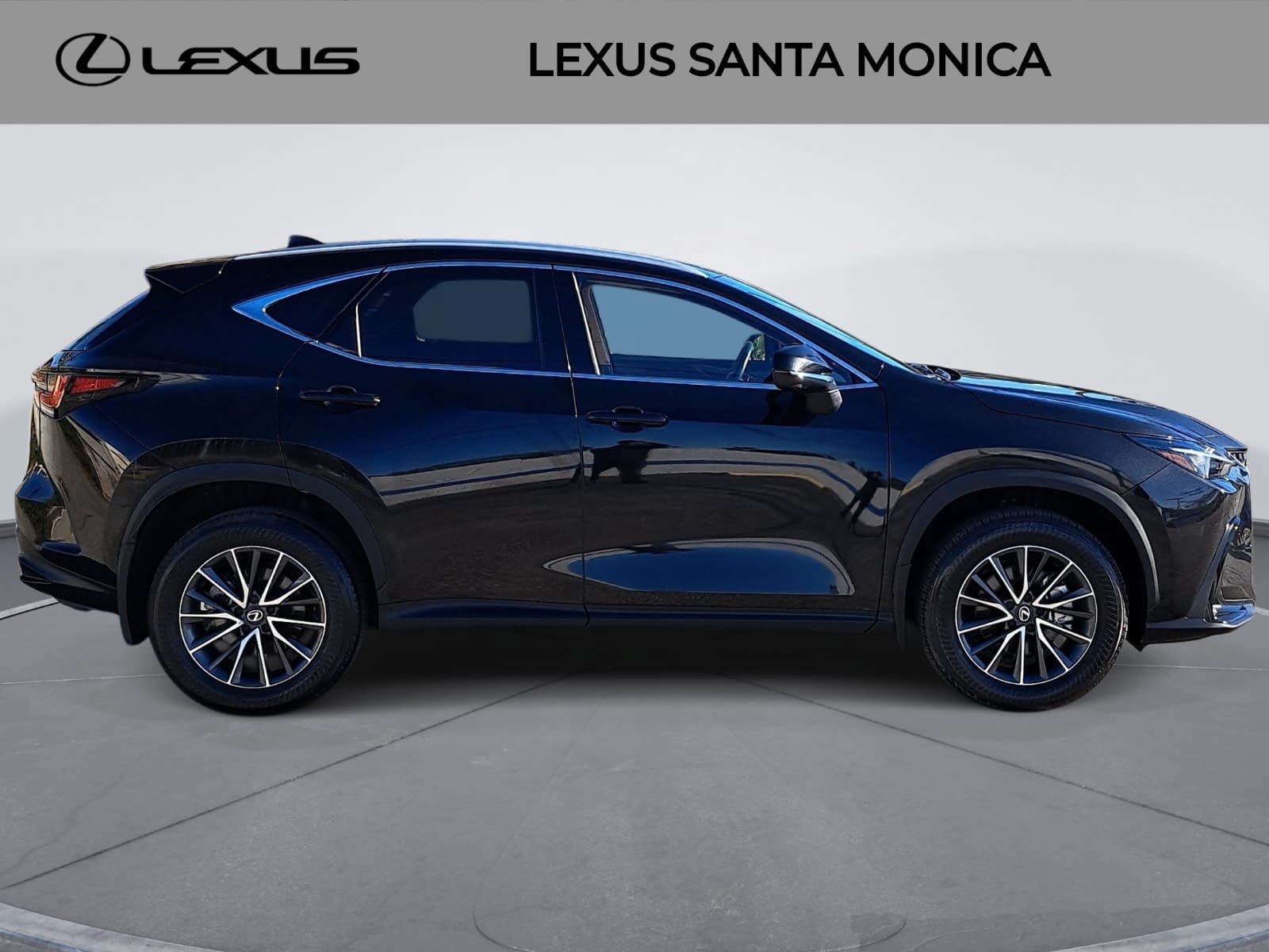 Used 2026 Lexus NX 350h AWD w/ Accessory Package (2T) image 4