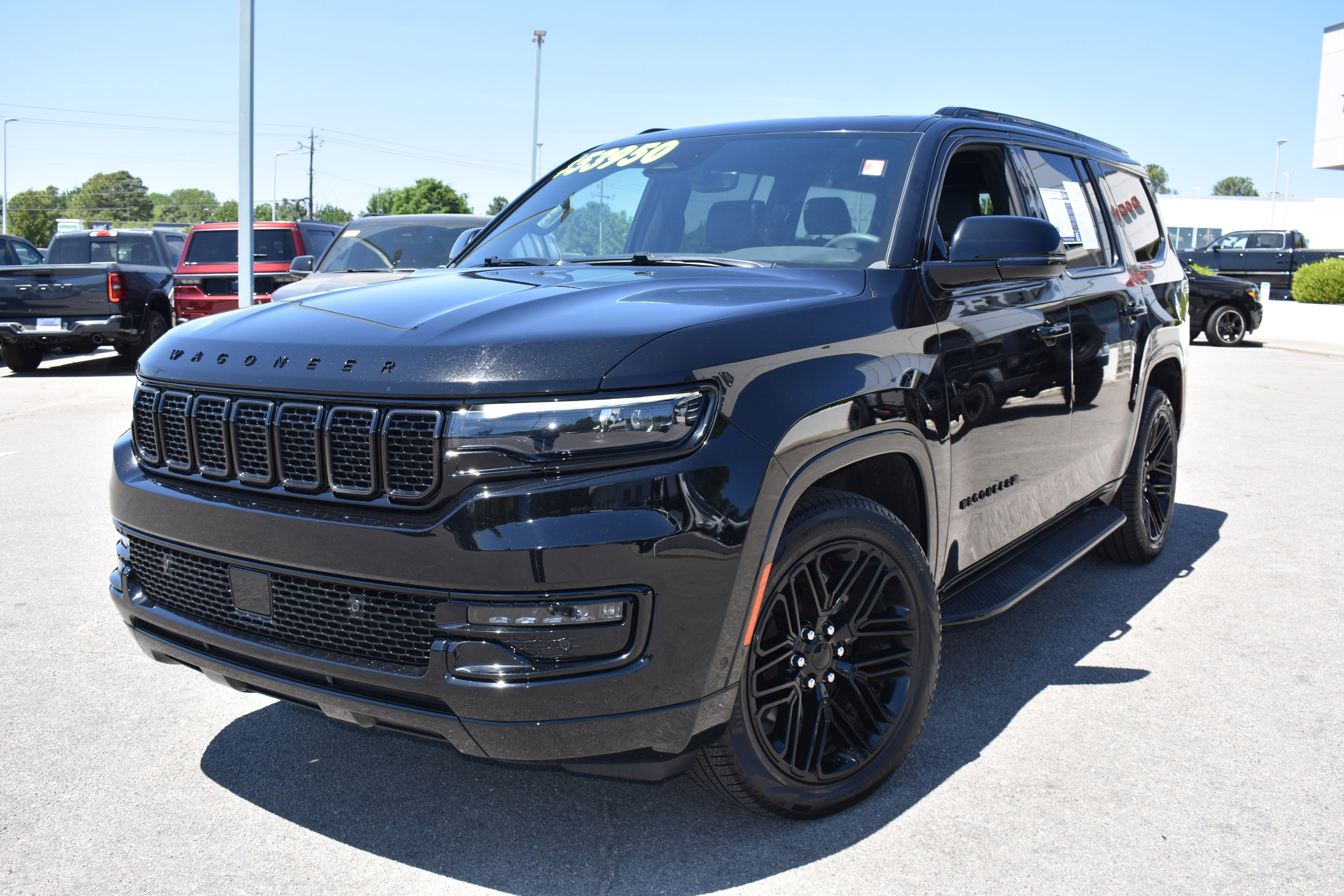 Used 2024 Jeep Wagoneer Series II AWD/4WD image 5