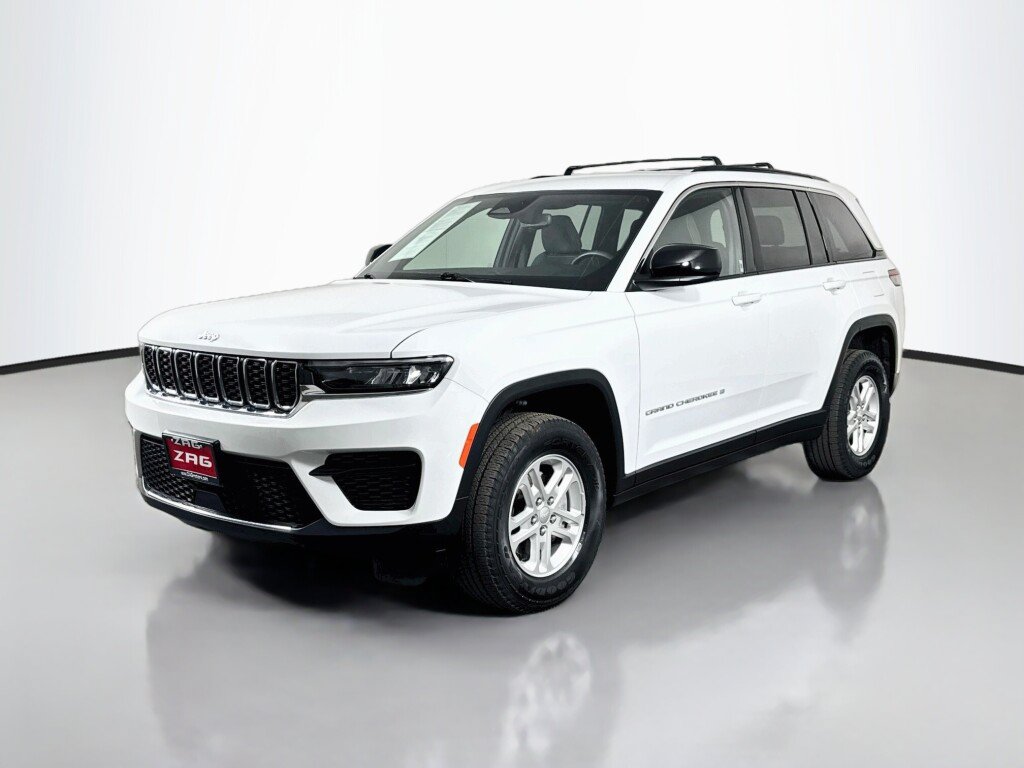 Used 2024 Jeep Grand Cherokee Laredo