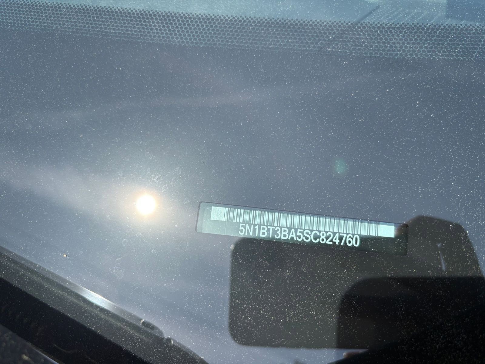 Used 2025 Nissan Rogue SV image 31