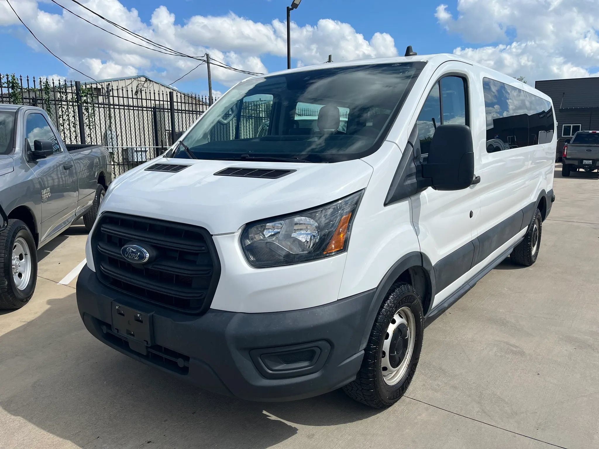Used 2020 Ford Transit 350 XL RWD image 1