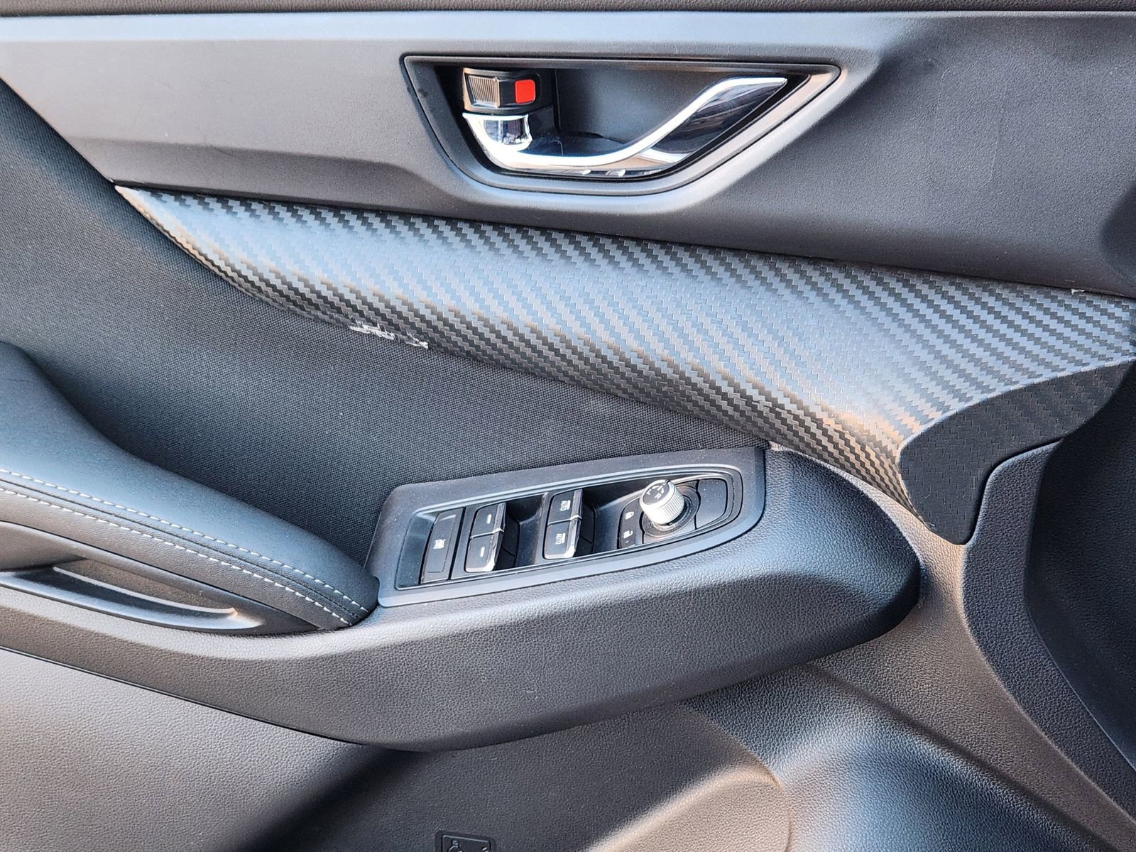 Used 2024 Subaru Ascent Premium w/ Convenience Package image 27