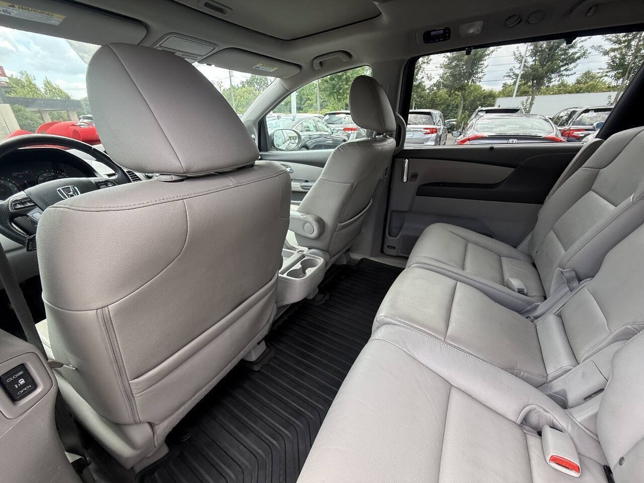 Used 2017 Honda Odyssey EX-L image 18