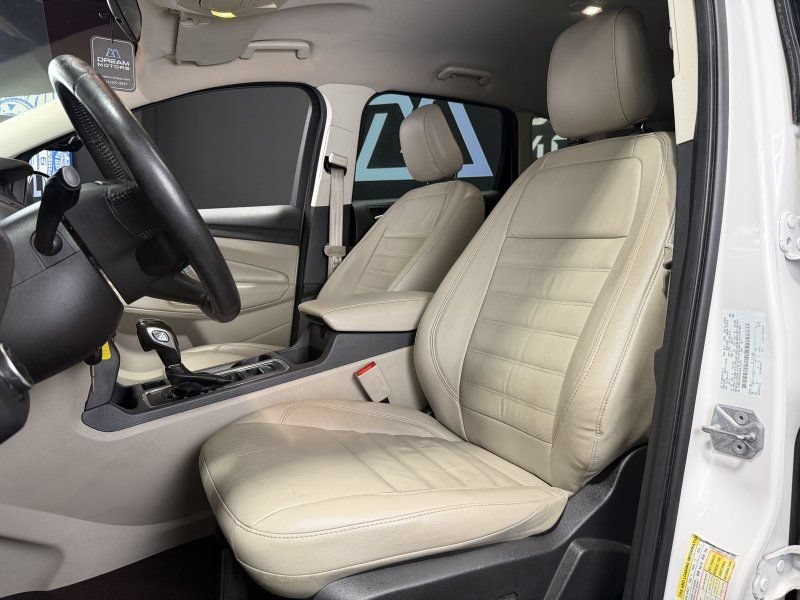 Used 2018 Ford Escape SEL FWD image 16