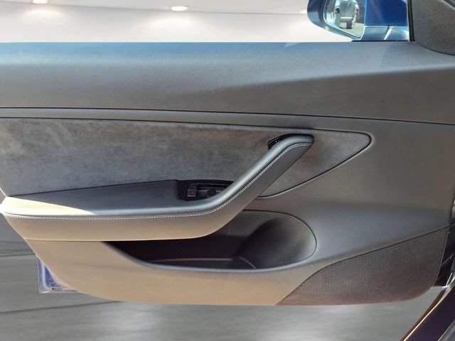 Used 2018 Tesla Model 3 Long Range RWD image 11