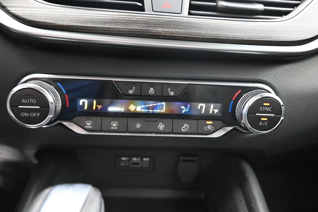 Used 2019 Nissan Altima 2.5 Platinum FWD image 24
