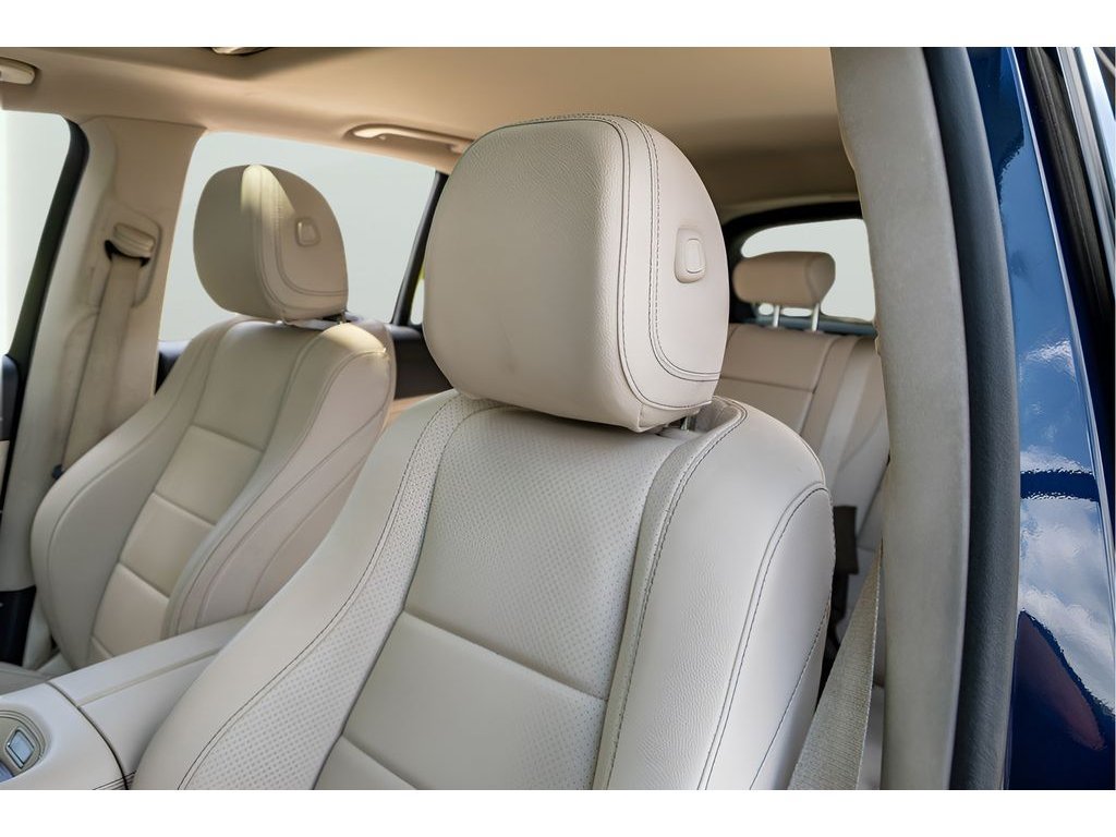 Used 2021 Mercedes-Benz GLE 350 4MATIC image 23