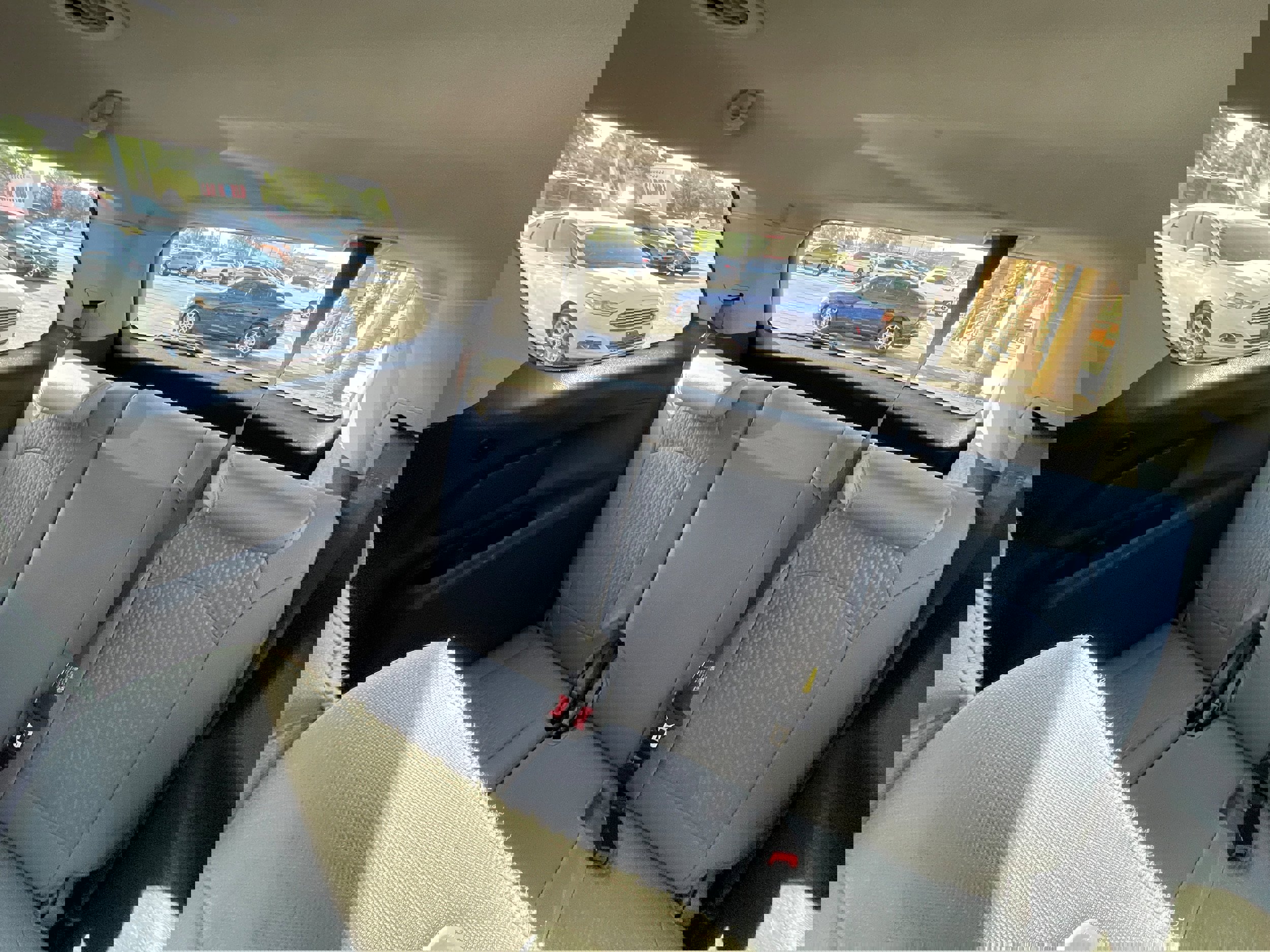 Used 2012 GMC Acadia SL w/ Preferred Package image 18