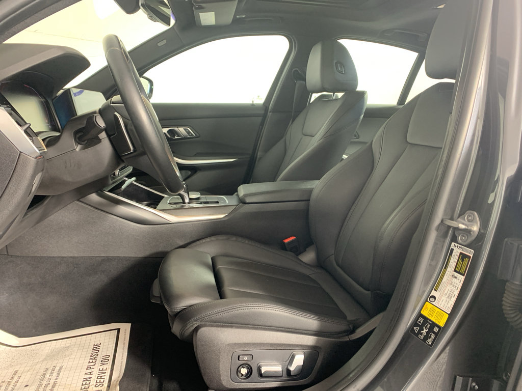 Used 2020 BMW 330i xDrive Sedan w/ Convenience Package AWD/4WD image 15