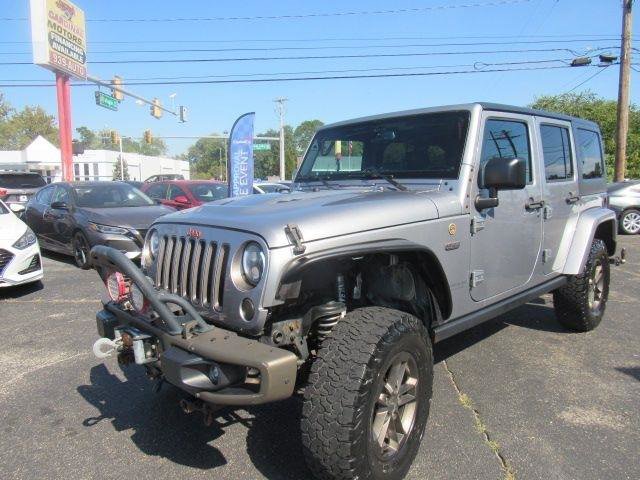 Used 2016 Jeep Wrangler Unlimited Sahara image 3