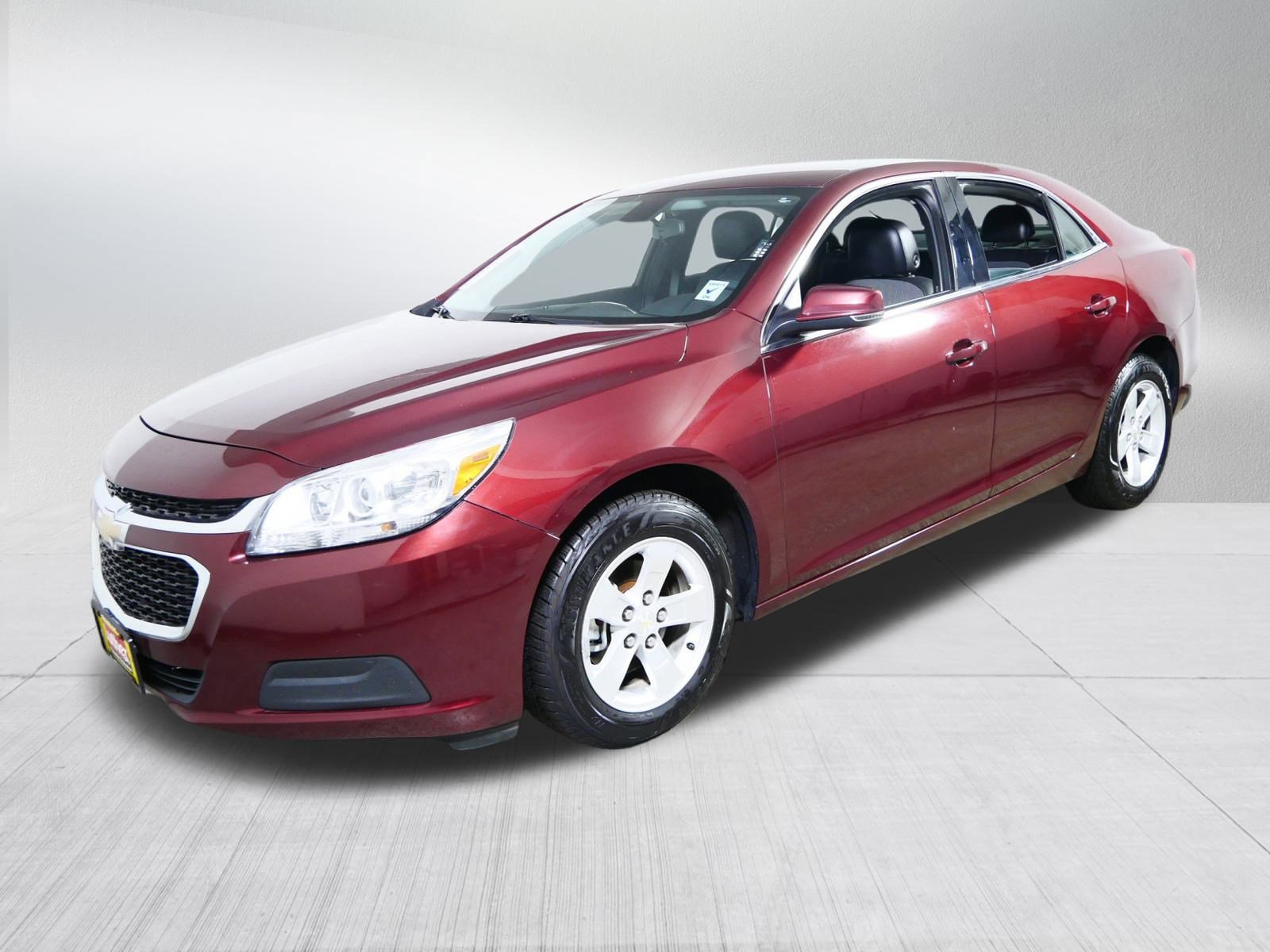Used 2015 Chevrolet Malibu LT FWD image 3