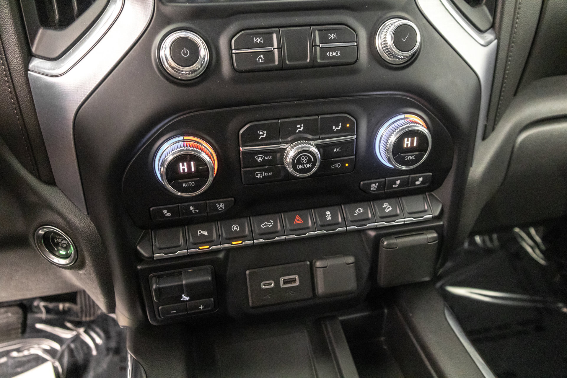Used 2019 GMC Sierra 1500 SLT w/ SLT Premium Package AWD/4WD image 23
