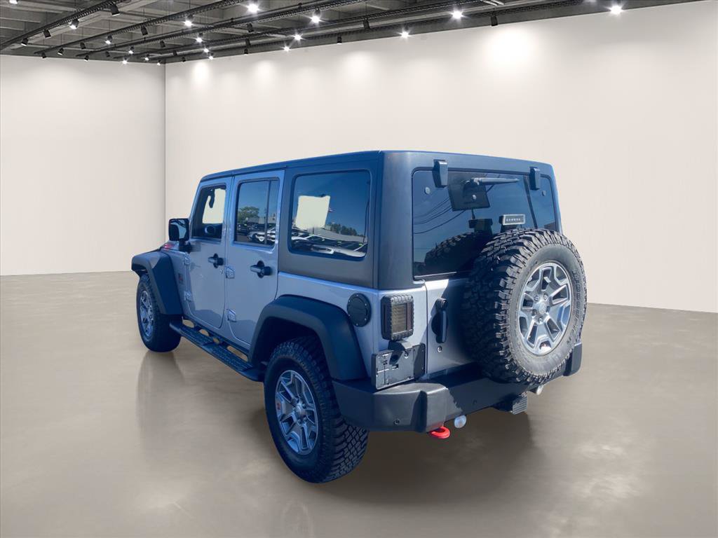Used 2018 Jeep Wrangler Unlimited Rubicon w/ Connectivity Group AWD/4WD image 5