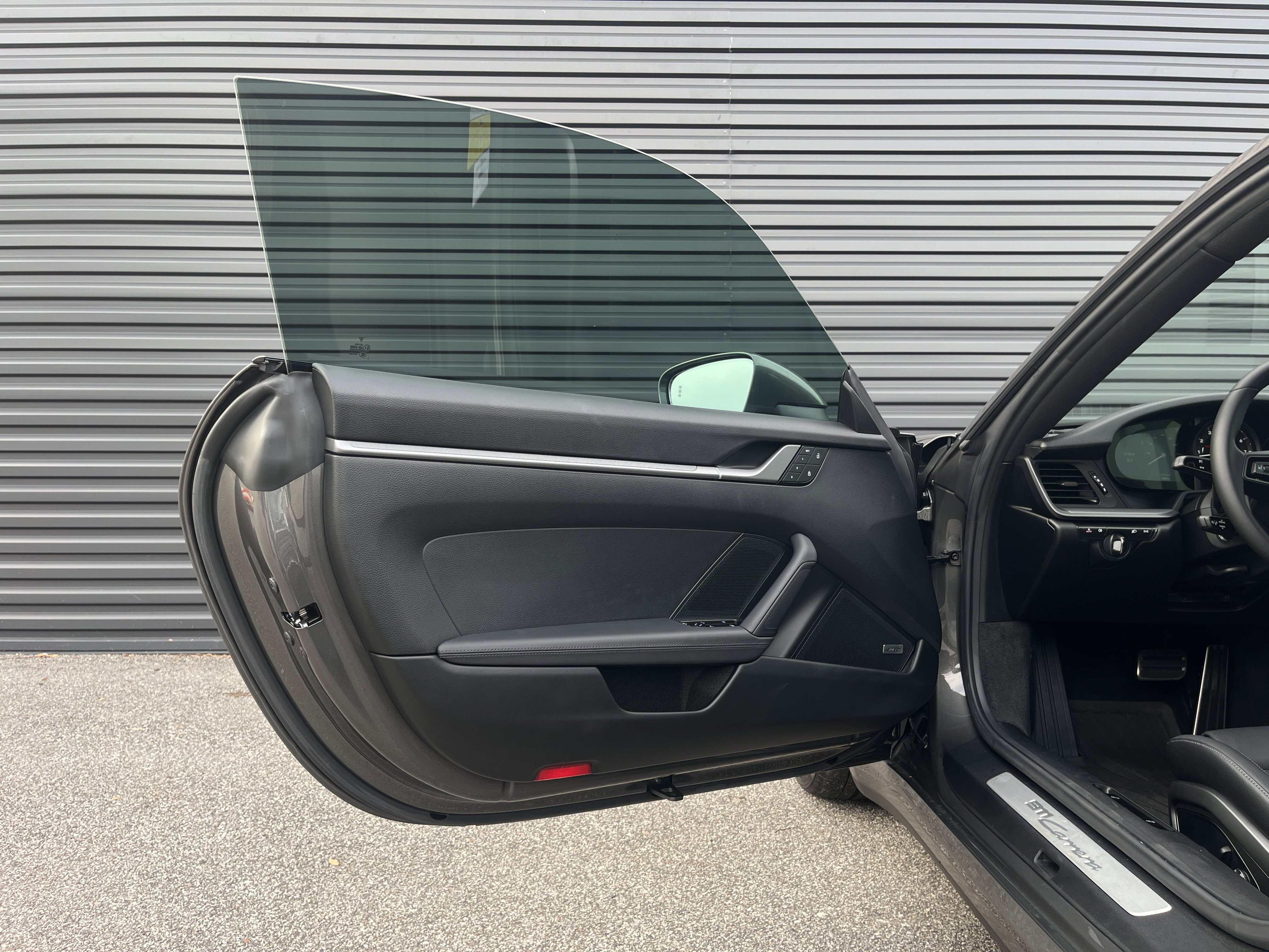 Certified 2024 Porsche 911 Carrera image 15