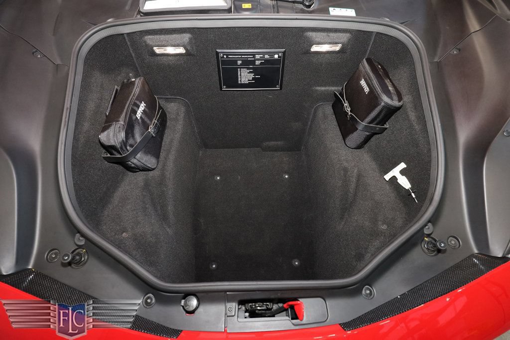 Used 2018 Ferrari 488 GTB RWD image 38