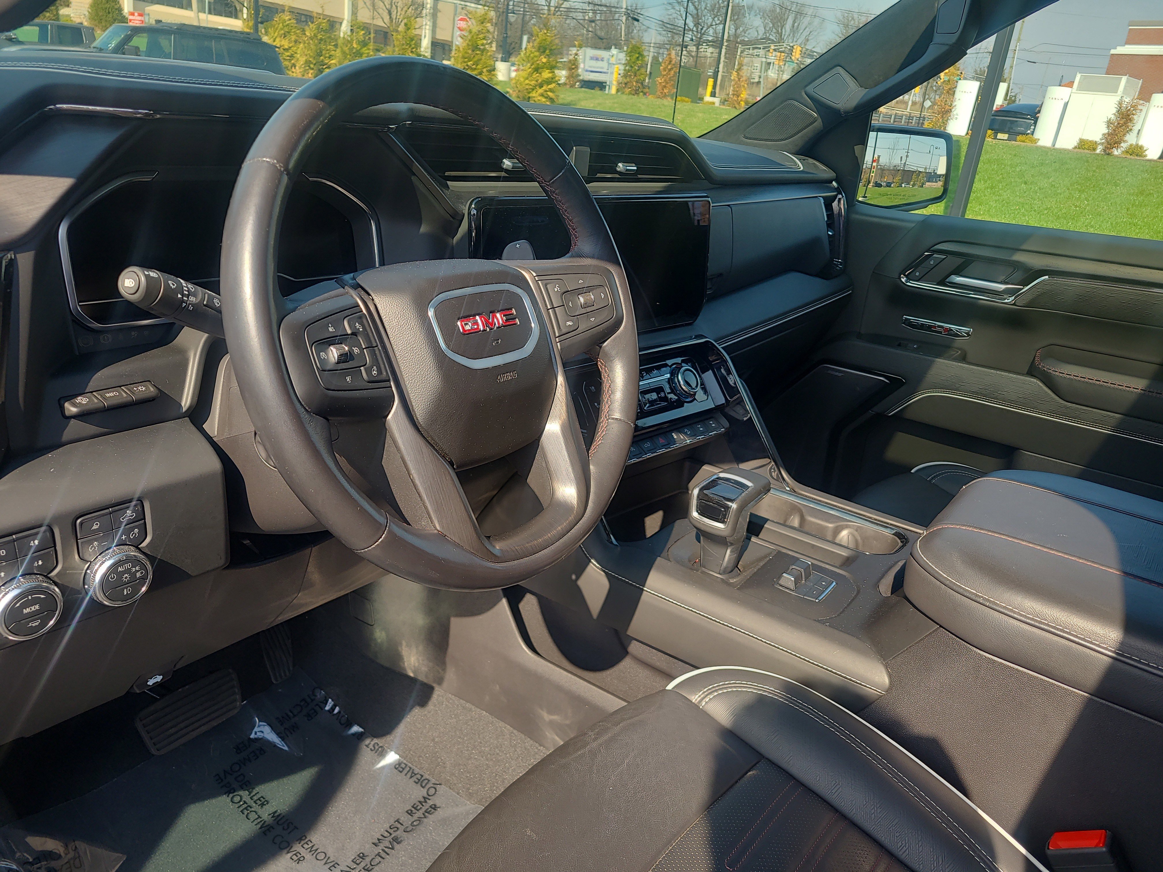 Used 2024 GMC Sierra 1500 AT4X image 16