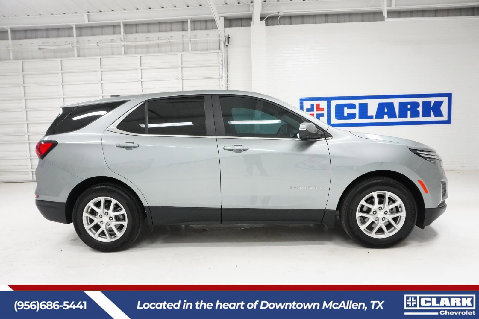 Used 2023 Chevrolet Equinox LT image 4