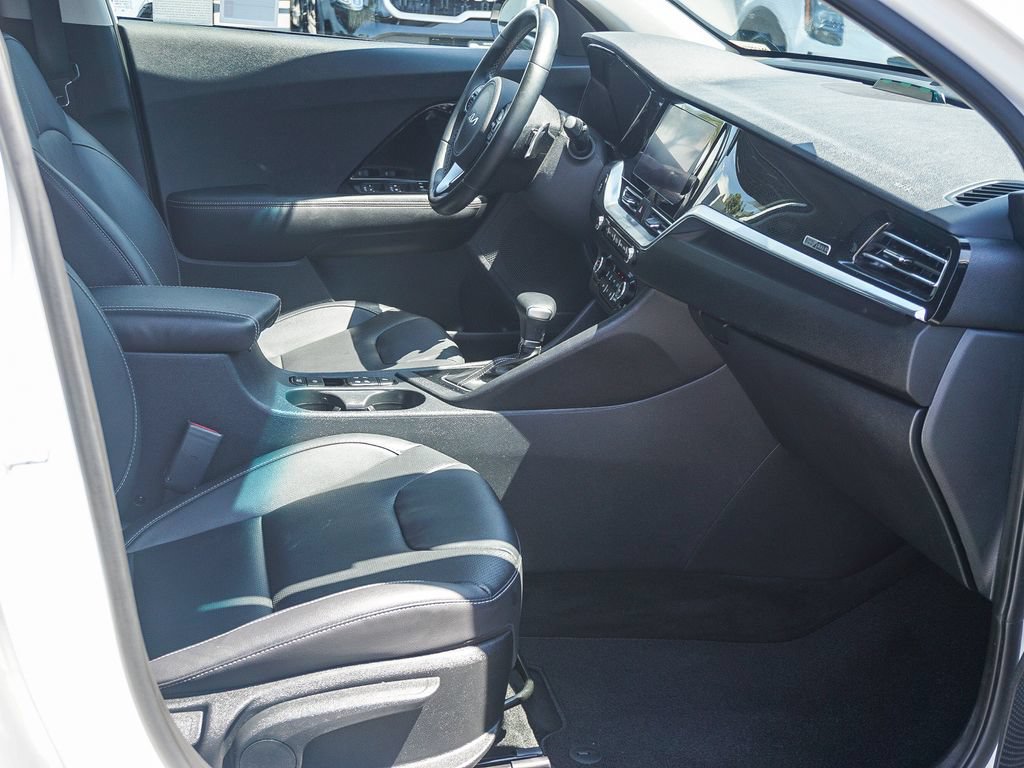 Certified 2022 Kia Niro EX Premium FWD image 13