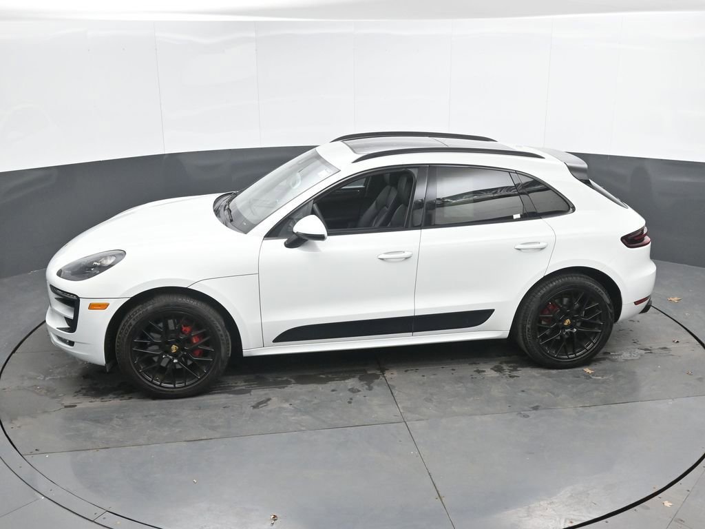 Used 2018 Porsche Macan GTS w/ Premium Package Plus image 37
