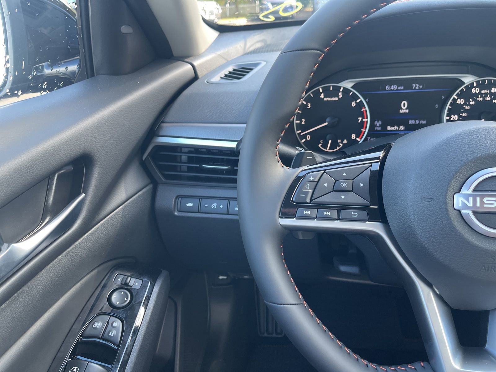 New 2025 Nissan Altima 2.5 SR image 27