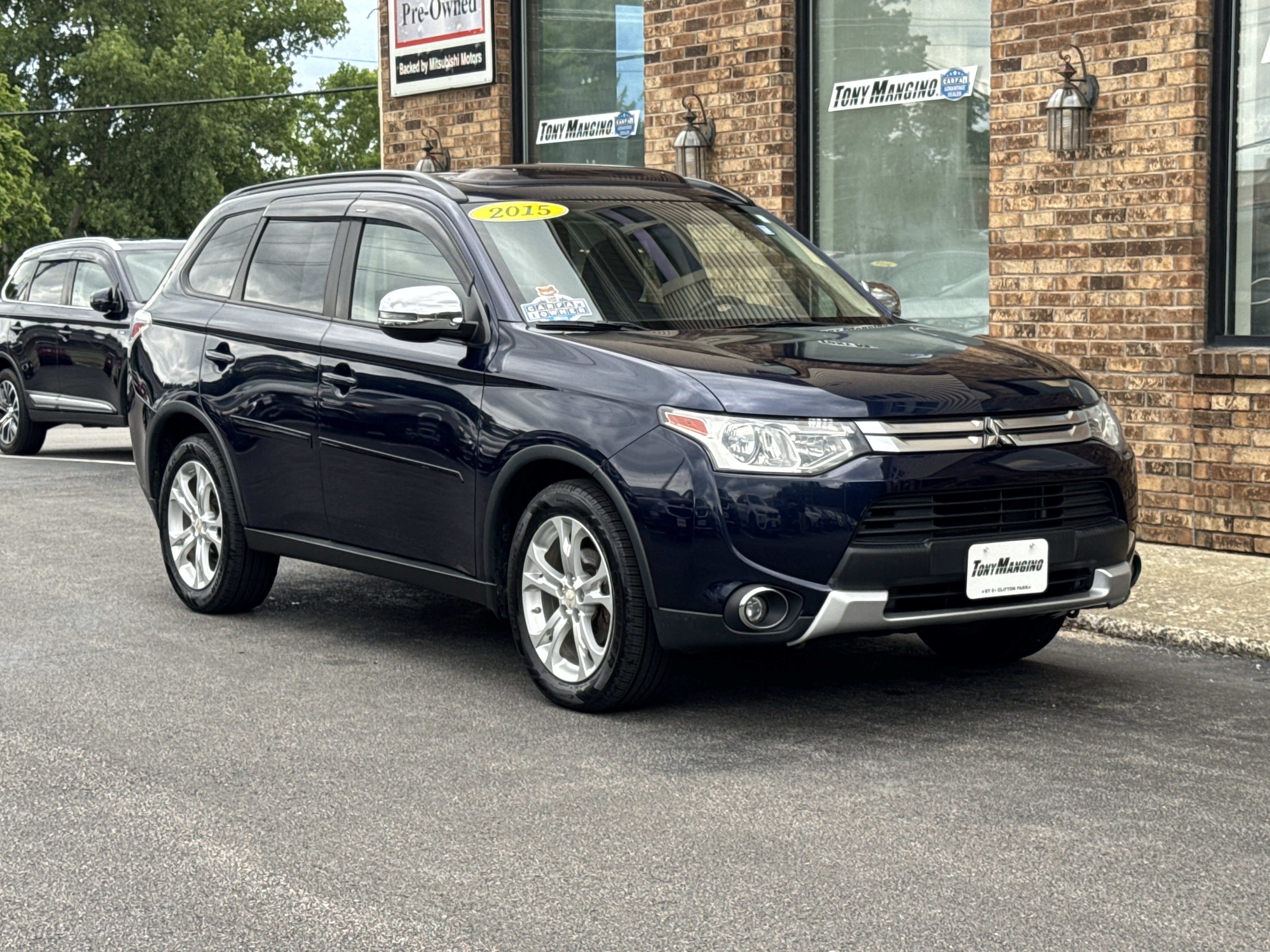 Used 2015 Mitsubishi Outlander SE AWD/4WD image 7