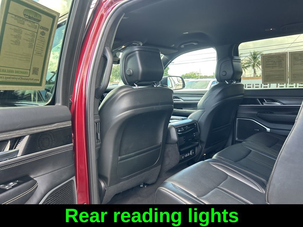 Used 2023 Jeep Wagoneer Series III w/ Preferred Equipment Group image 35