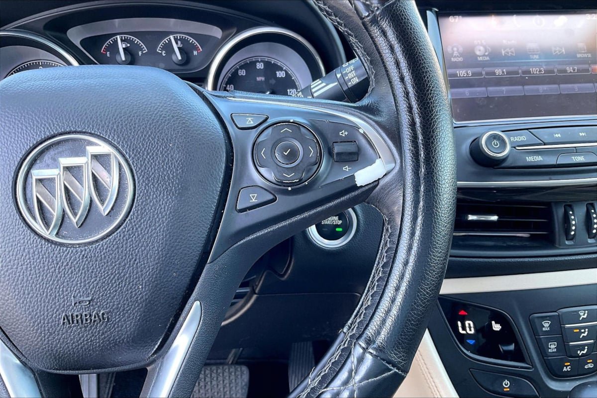Used 2020 Buick Envision Essence w/ LPO, Cargo Package FWD image 19