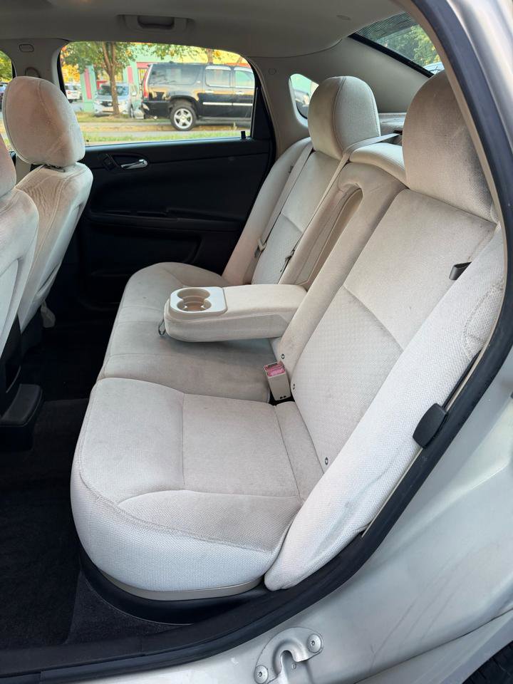 Used 2012 Chevrolet Impala LT w/ LT Sunroof Package FWD image 12