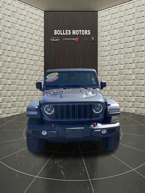Certified 2025 Jeep Wrangler Unlimited Rubicon AWD/4WD image 10