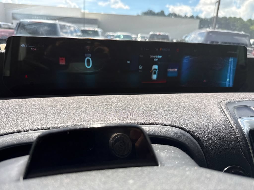 Used 2025 Ford Expedition Max Platinum AWD/4WD image 27