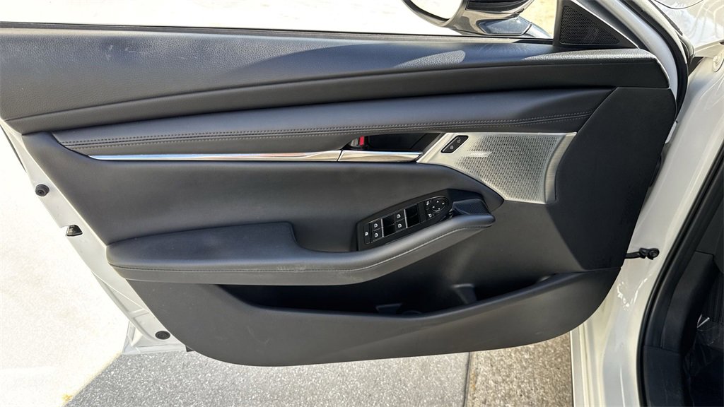 Certified 2022 MAZDA MAZDA3 s image 39