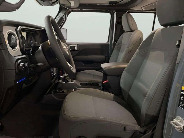 Used 2025 Jeep Wrangler Unlimited Sahara w/ Safety Group AWD/4WD image 72