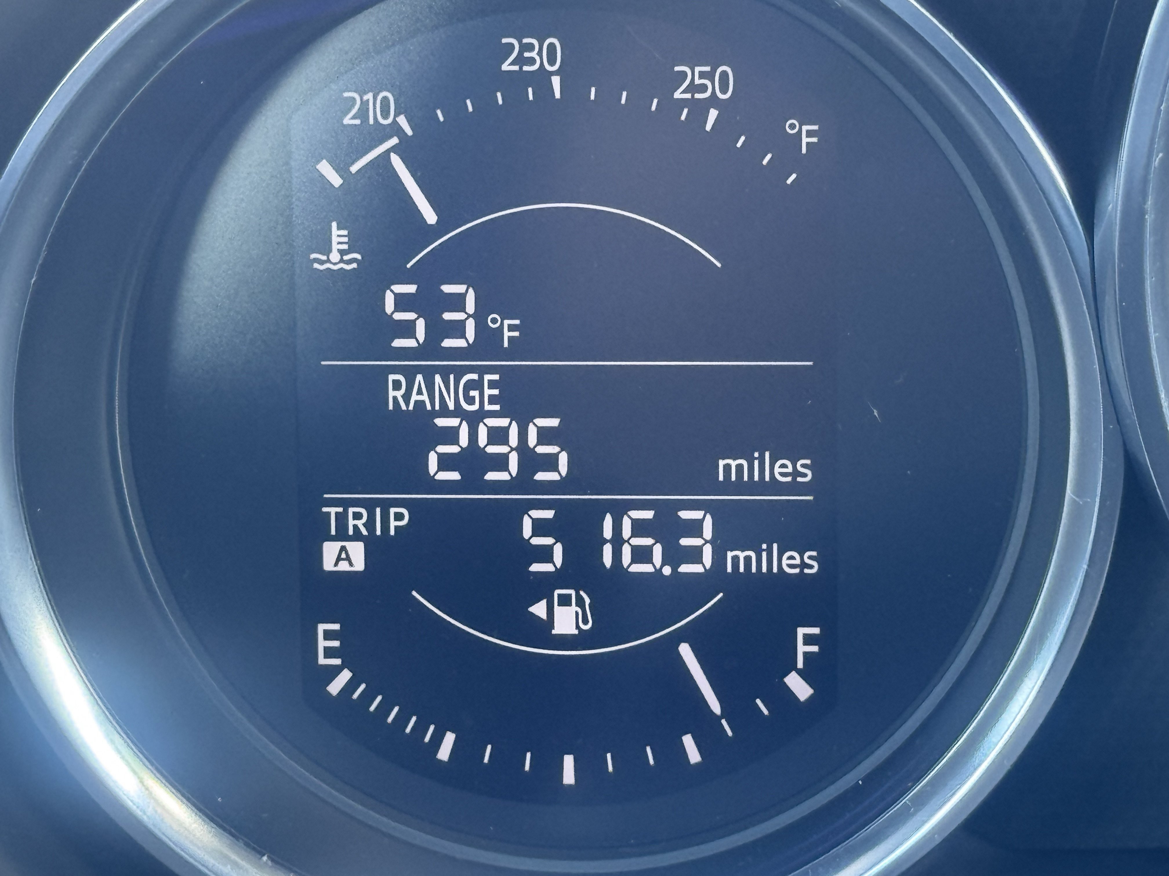 Used 2016 MAZDA MX-5 Miata Grand Touring RWD image 17