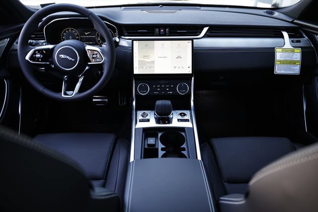 New 2024 Jaguar XF R-Dynamic SE AWD/4WD image 36