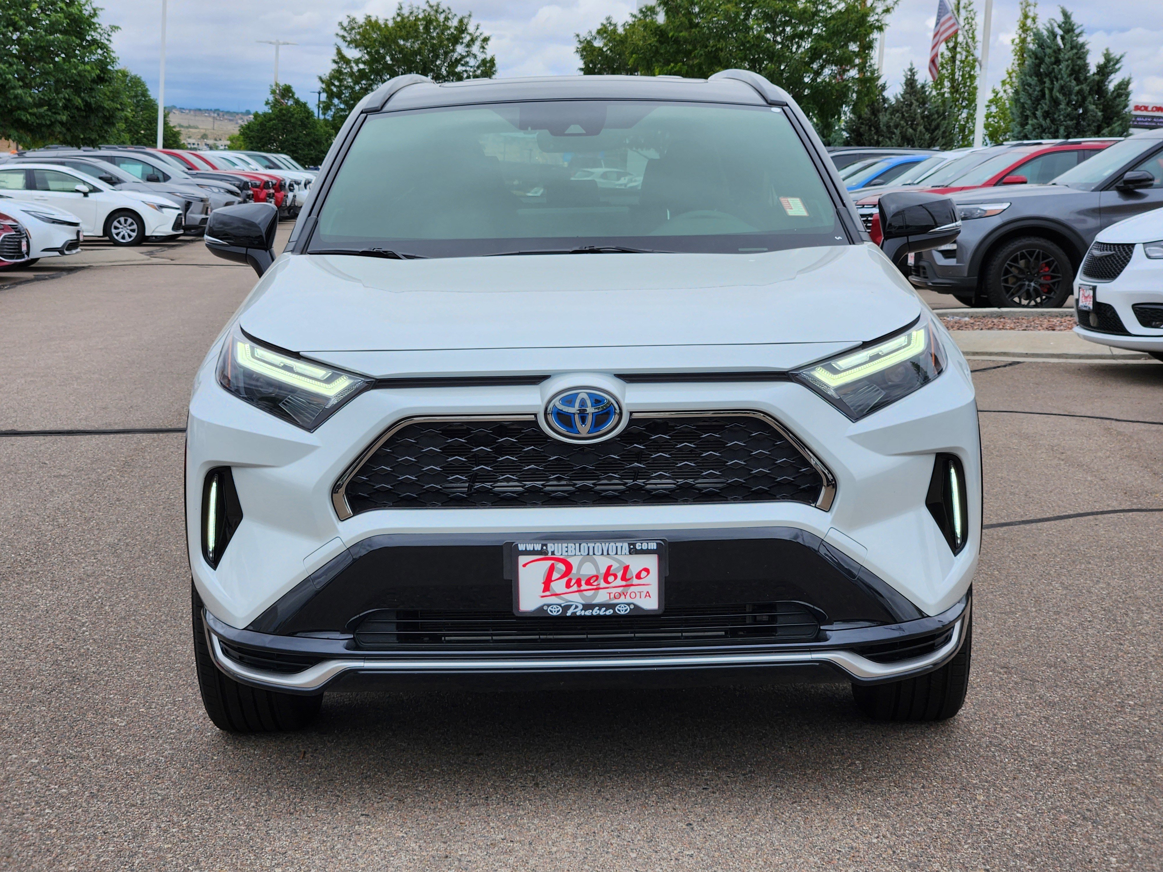 Used 2024 Toyota RAV4 XSE w/ Weather Package AWD/4WD image 5