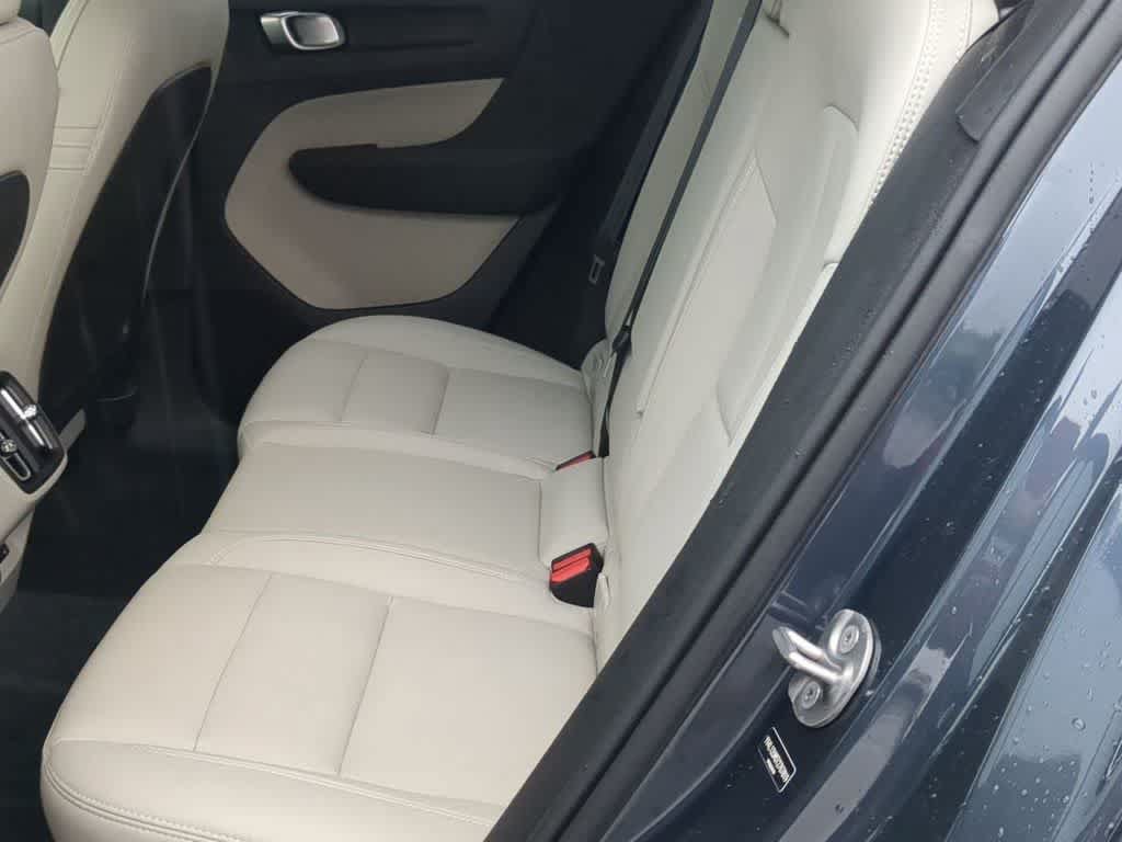 Certified 2026 Volvo XC40 B5 Ultra w/ Protection Package Premier AWD/4WD image 18
