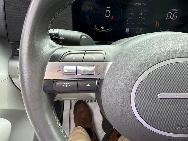 Used 2025 Hyundai Kona SEL AWD/4WD image 31