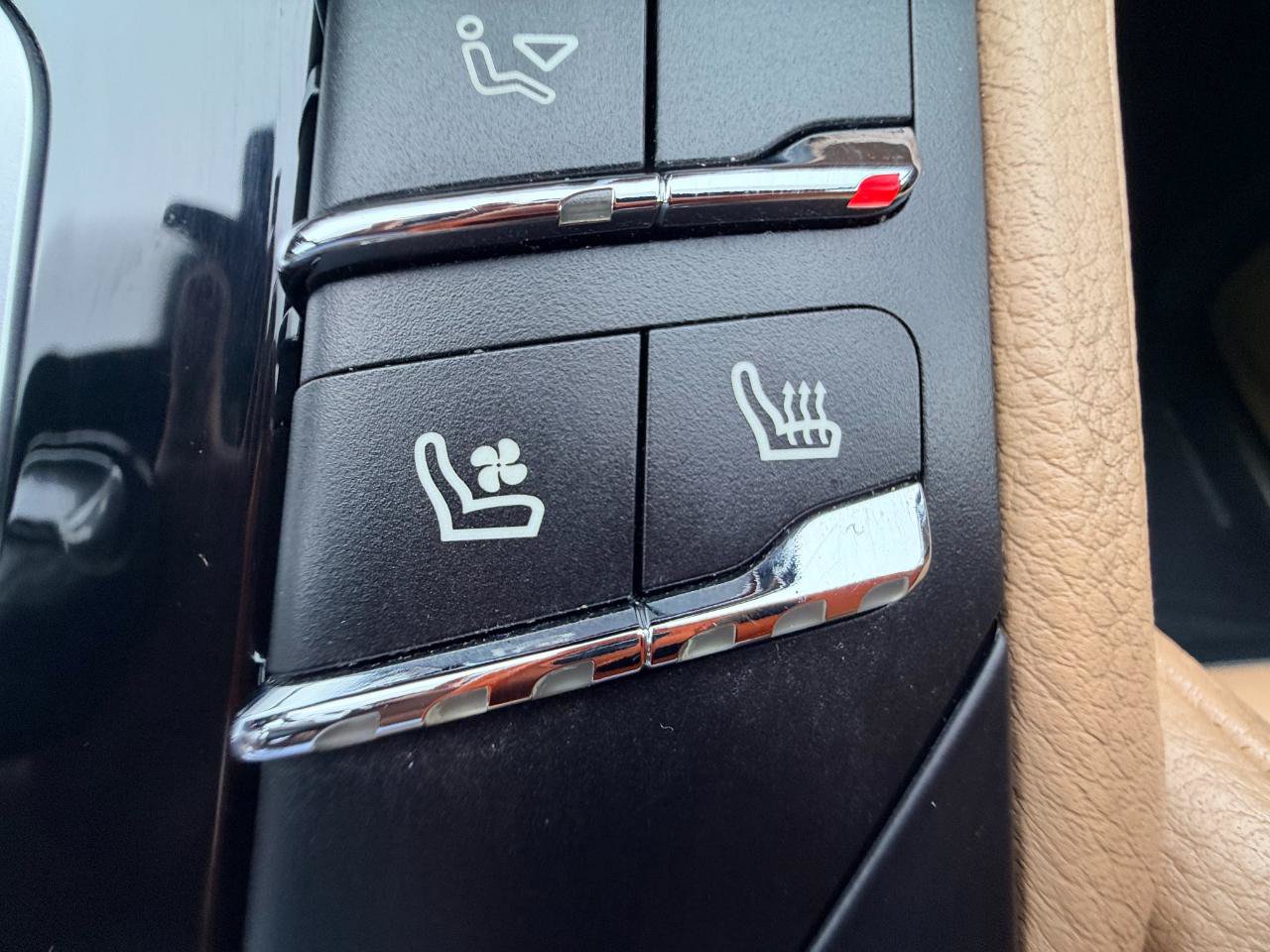 Used 2016 Porsche Cayenne AWD/4WD image 22