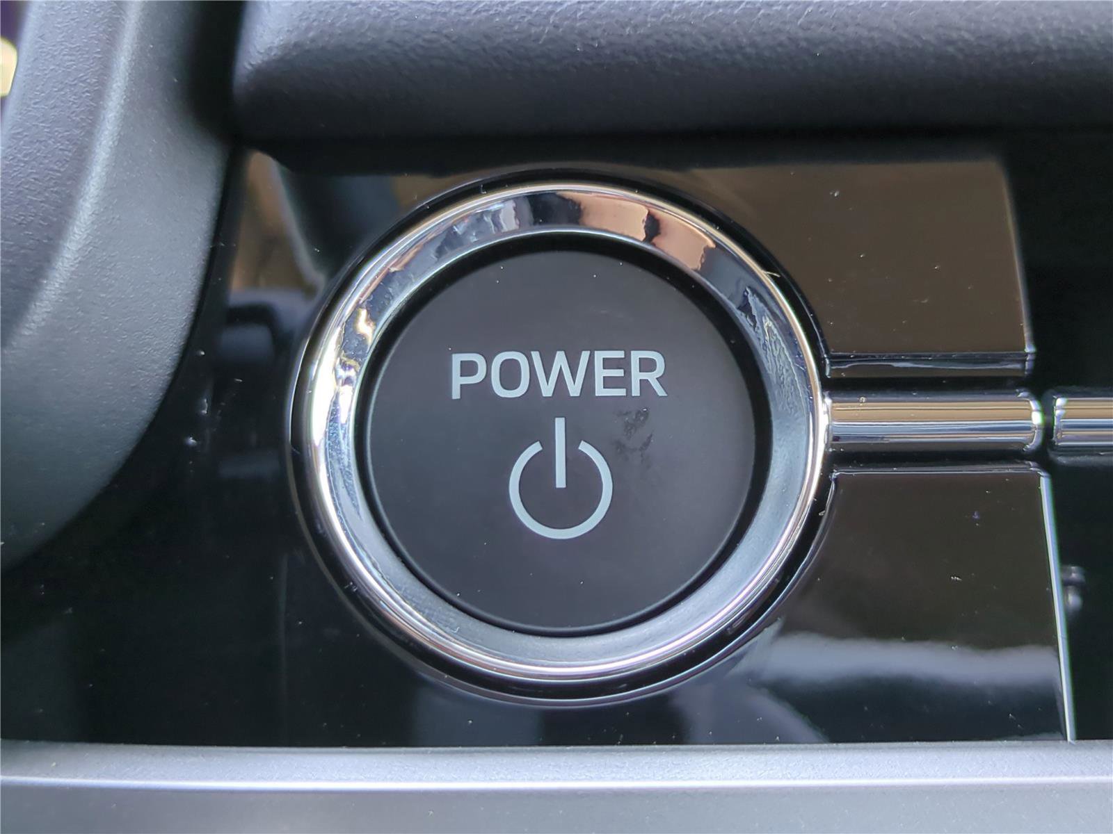 New 2025 Mitsubishi Outlander SEL image 34