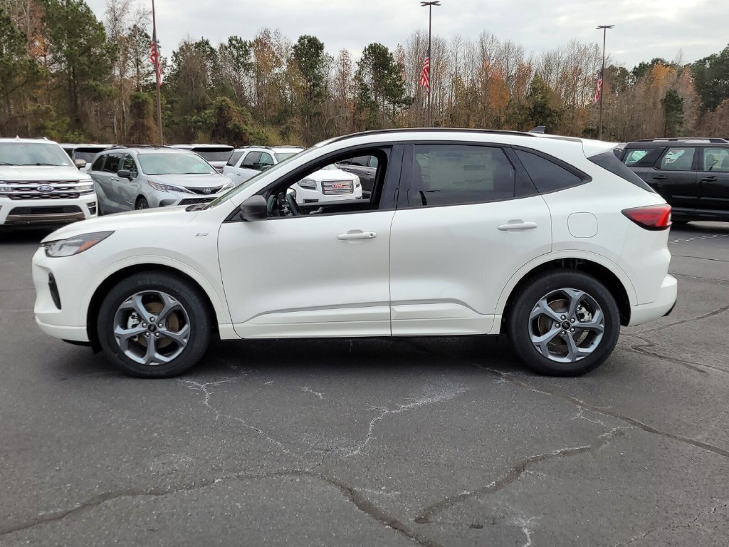 Used 2024 Ford Escape ST-Line w/ Equipment Group 301A FWD image 4